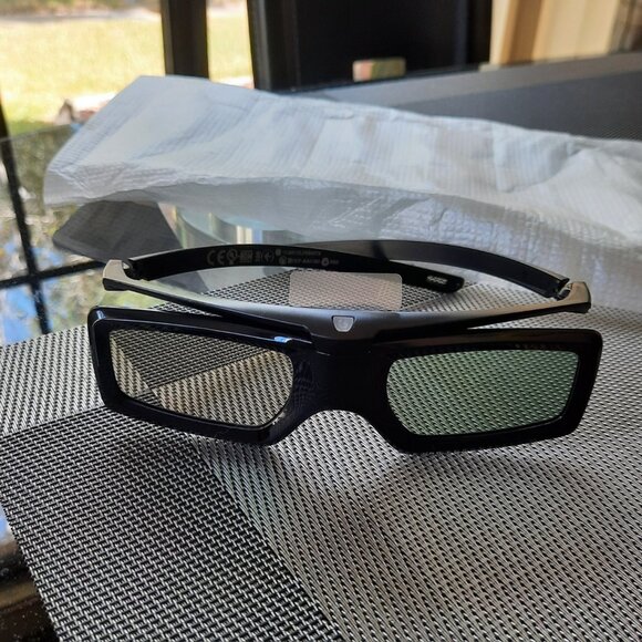 SONY TDG-BT400A 3D Glasses Active SET OF 4 - Picture 2 of 7